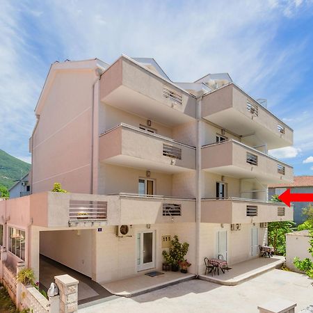 Rosic Apartments Tivat Eksteriør billede