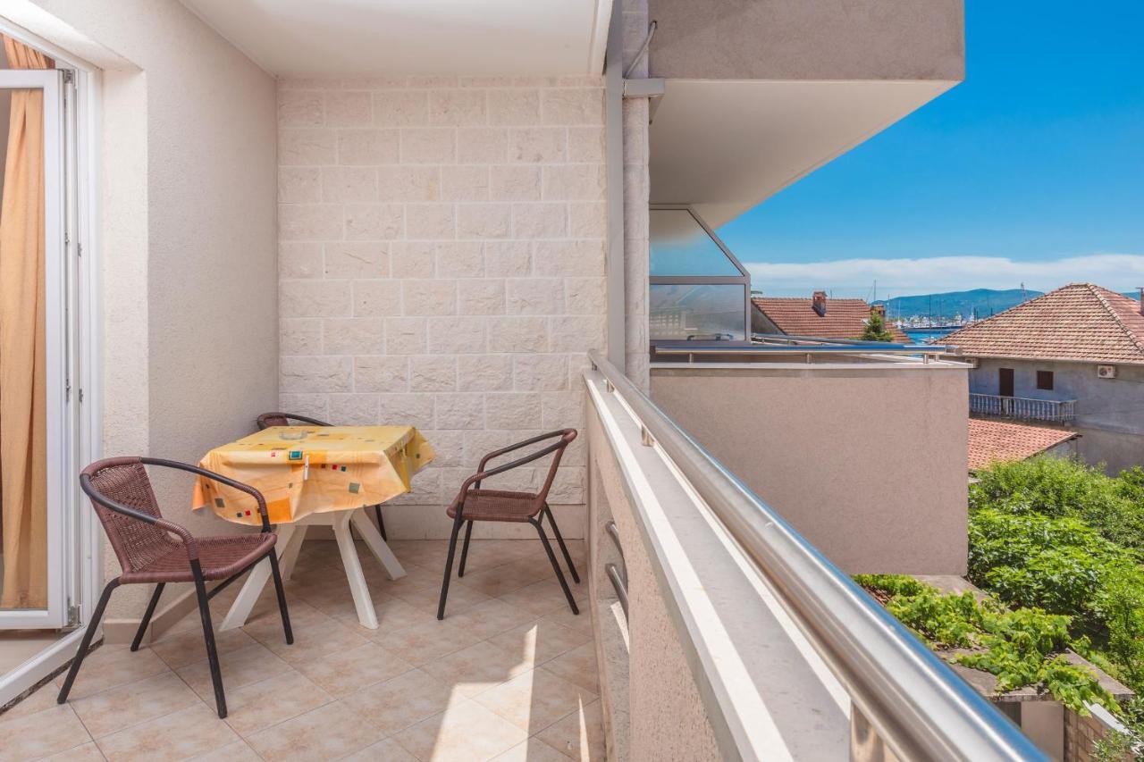 Rosic Apartments Tivat Eksteriør billede