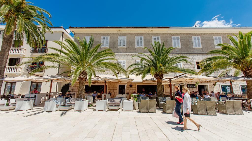 Rosic Apartments Tivat Eksteriør billede