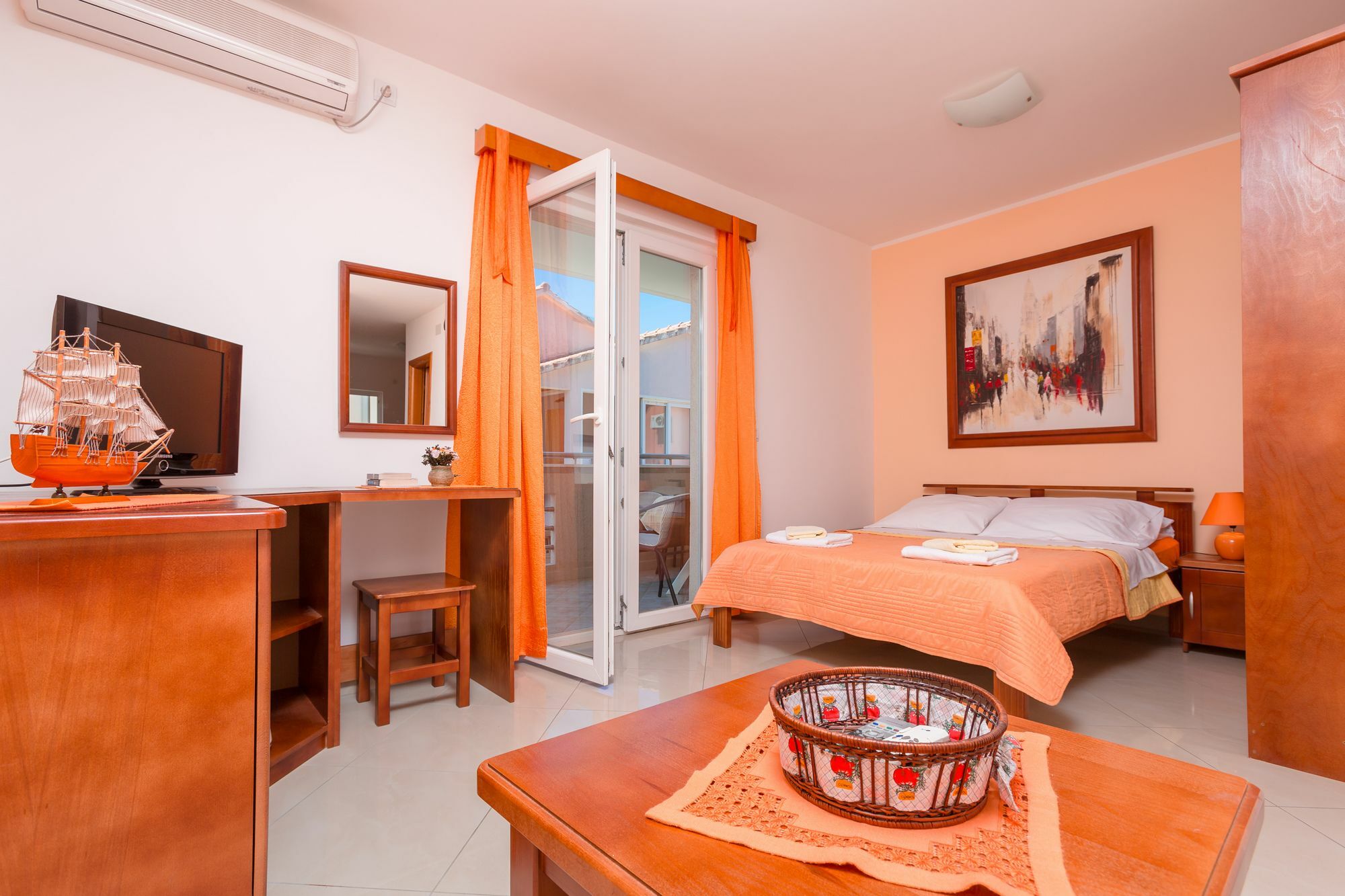 Rosic Apartments Tivat Eksteriør billede